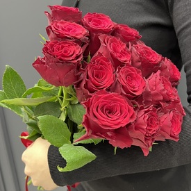 Букет из 15 красных роз 40 см