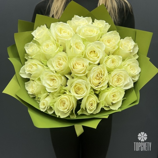 Букет из 25 белых роз 40 см
