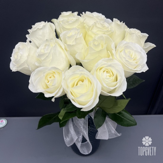 Букет из 15 белых роз  50см