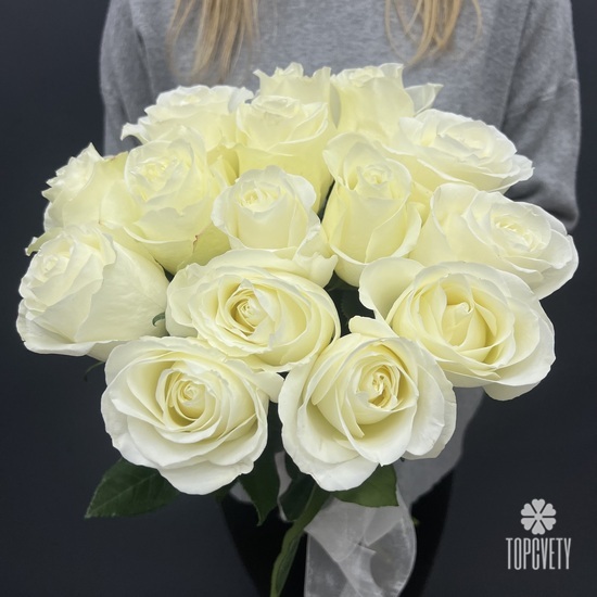 Букет из 15 белых роз  50см