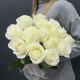 Букет из 15 белых роз  50см