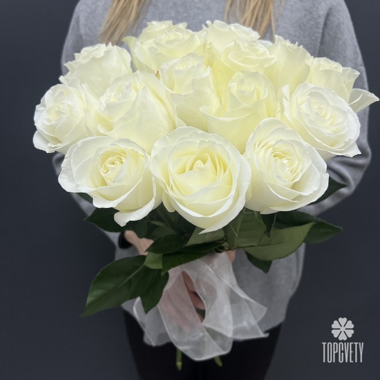 Букет из 15 белых роз  50см