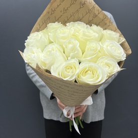 Букет из 15 белых роз Альба 50см