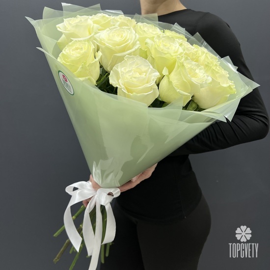 Букет из 15 белых роз Мондиаль 60см