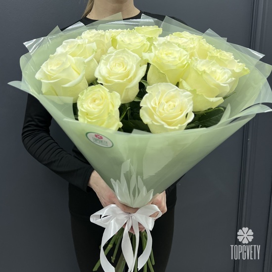Букет из 15 белых роз Мондиаль 60см