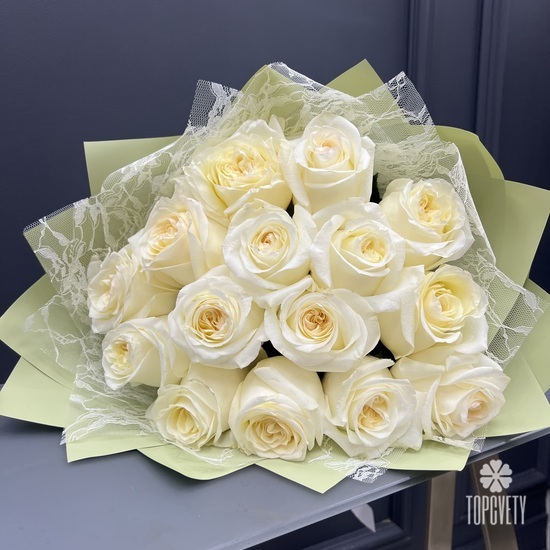 Букет из 15 белых роз Премиум