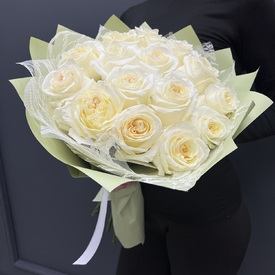 Букет из 15 белых роз Премиум