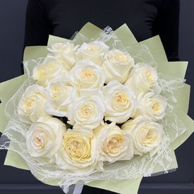 Букет из 15 белых роз Премиум