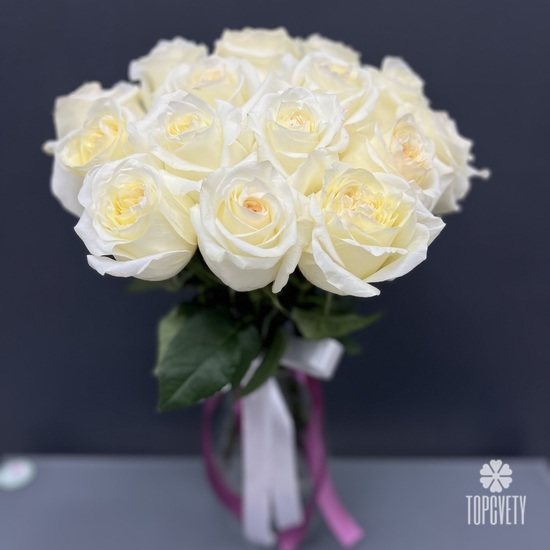 Букет из 15 белых роз пионовидных Кендел Лайт 50см