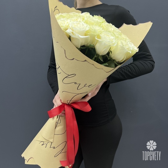 Букет из 25 белых роз Мондиаль 50см