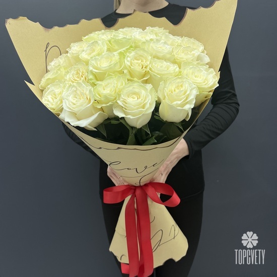 Букет из 25 белых роз Мондиаль 50см