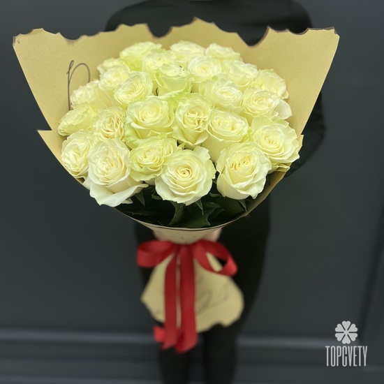 Букет из 25 белых роз Мондиаль 50см