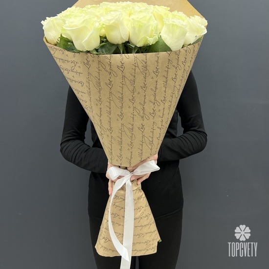 Букет из 25 белых роз Мондиаль 70 см