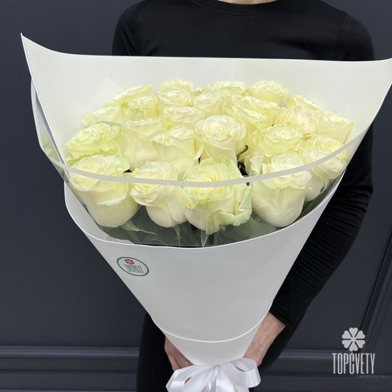 Букет из 25 белых роз 80см