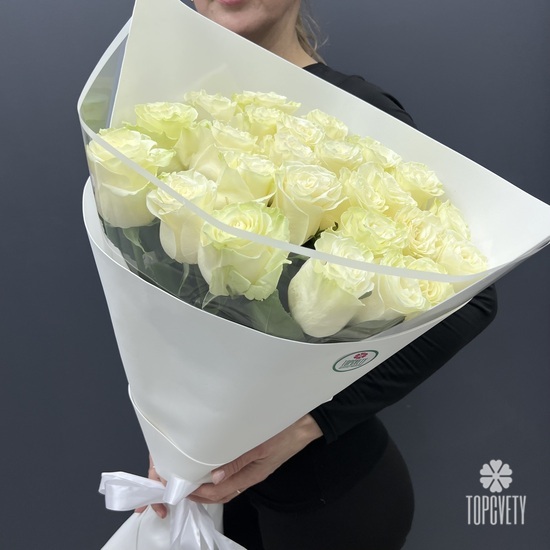 Букет из 25 белых роз 80см