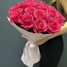 Букет из 25 розовых роз 60см