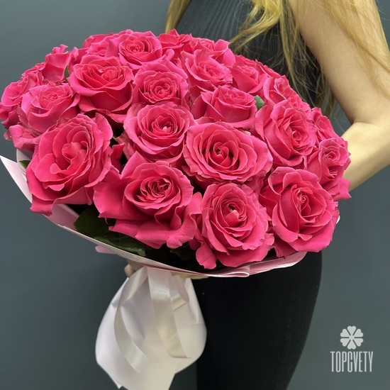 Букет из 25 розовых роз 60см
