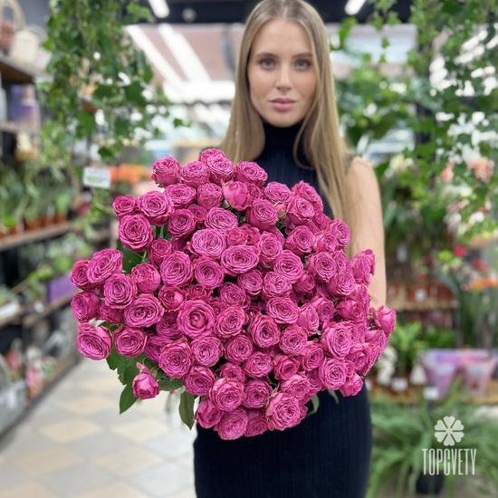 Букет из 25 кустовых пионовидных роз 80см