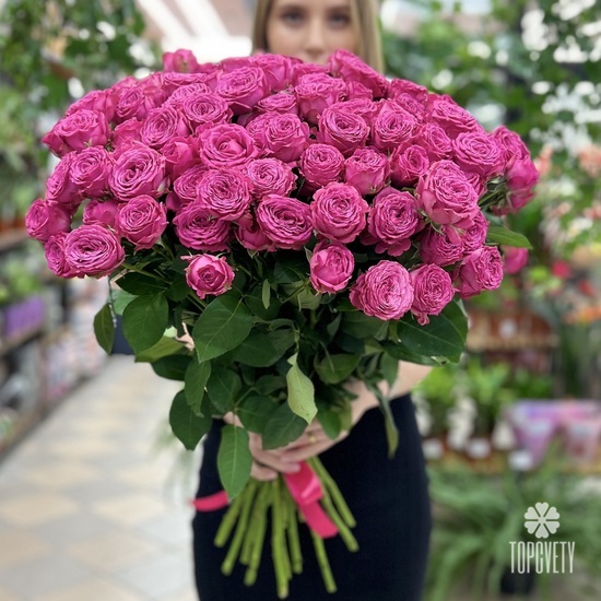 Букет из 25 кустовых пионовидных роз 80см