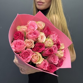 Букет из 25 розовых роз микс 40см