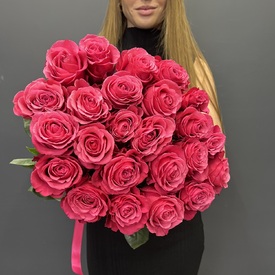 Букет из 25 розовых роз 50см