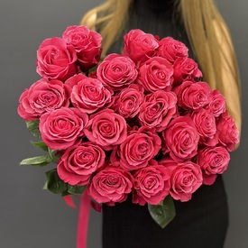 Букет из 25 розовых роз 50см