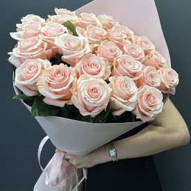 Букет из 25 розовых роз 70см