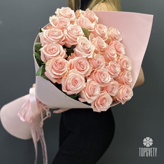 Букет из 25 розовых роз 70см