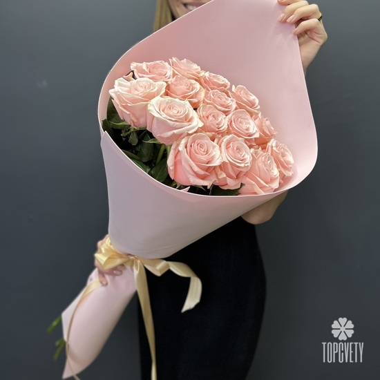 Букет из 15 розовых роз 70см
