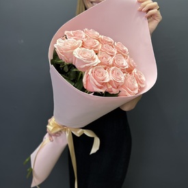 Букет из 15 розовых роз 70см