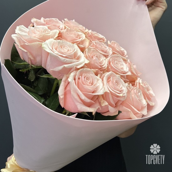 Букет из 15 розовых роз 70см