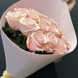 Букет из 15 розовых роз 70см