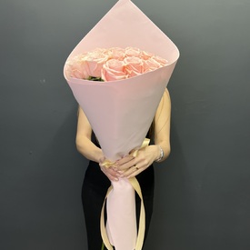 Букет из 15 розовых роз 70см