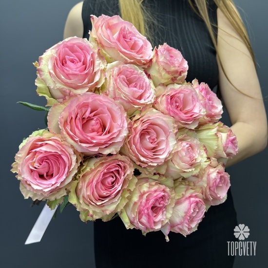 Букет из 15 розовых роз Эквадор 50см