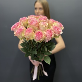 Букет из 15 розовых роз Эквадор 50см