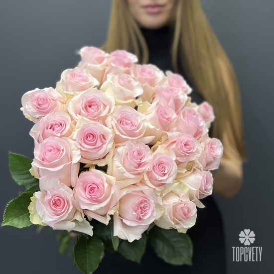 Букет из 25 нежно розовых роз 50см