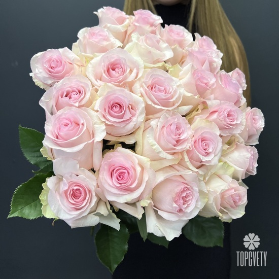 Букет из 25 нежно розовых роз 50см