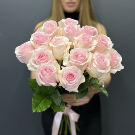 Букет из 15 розовых роз 50см