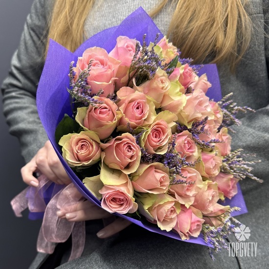 Букет из 25 розовых роз 40 см