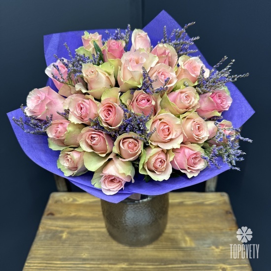 Букет из 25 розовых роз 40 см