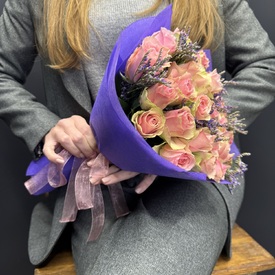 Букет из 25 розовых роз 40 см