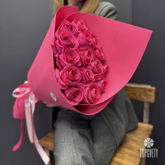 Букет из 15 розовых роз 