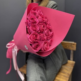 Букет из 15 розовых роз 