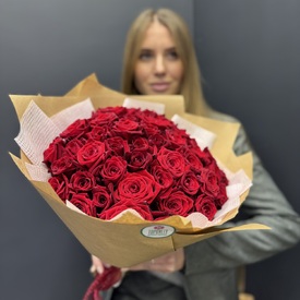 Букет из 51 красной розы Россия 40см