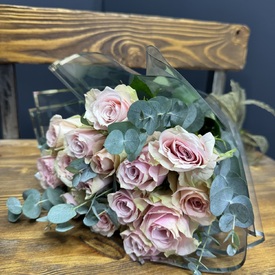 Букет из 15 розовых роз Кения 40см 