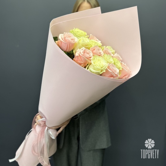 Букет из 15 розовых роз микс 70см