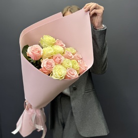 Букет из 15 розовых роз микс 70см