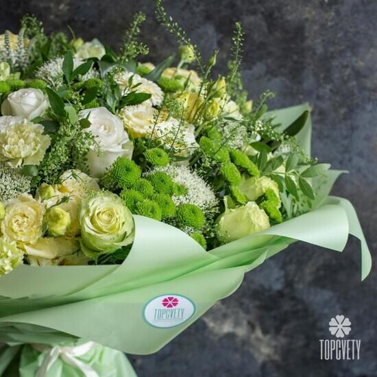 Букет из роз, гербер и хризантем