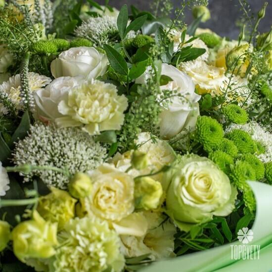 Букет из роз, гербер и хризантем