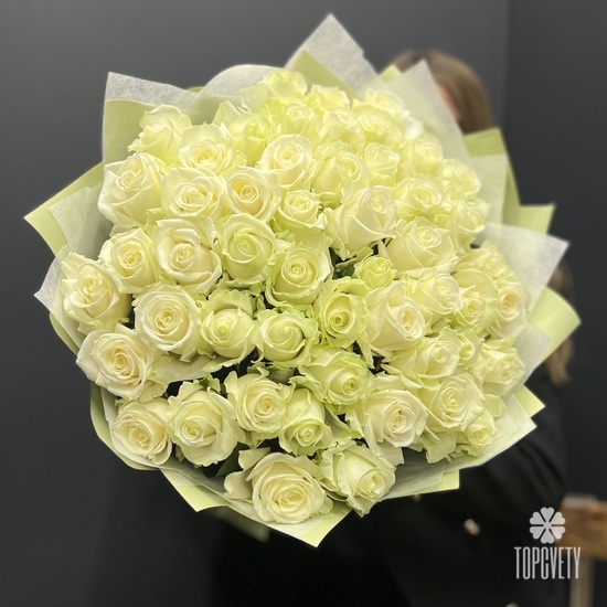 Букет из 51 белой розы Аваланж 60см